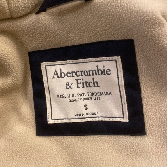 Abercrombie Fitch jacket - Picture 2 of 14